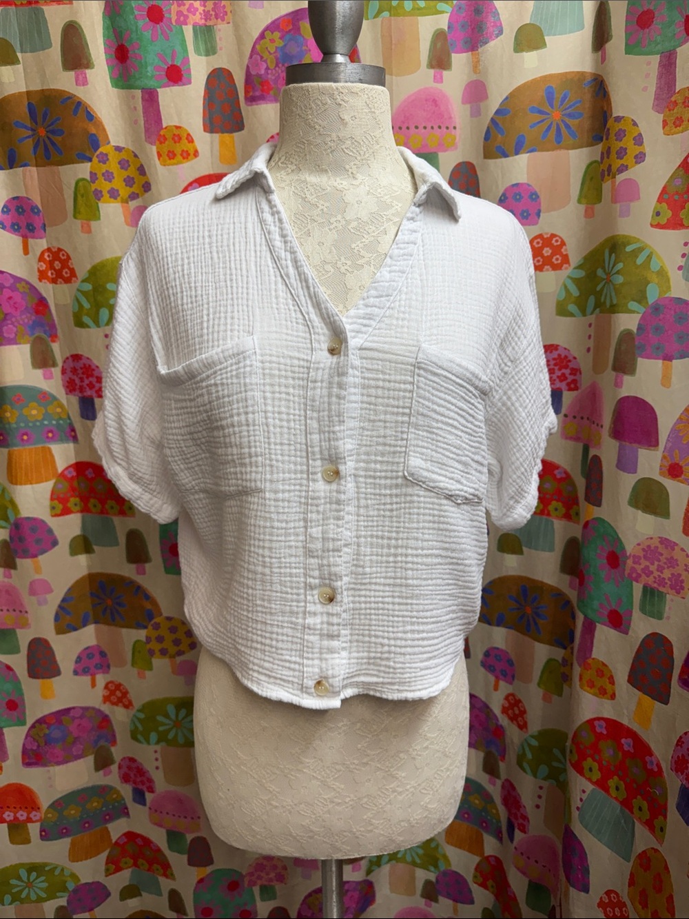 Love Notes  Gauze S/S Cropped Top. Medium